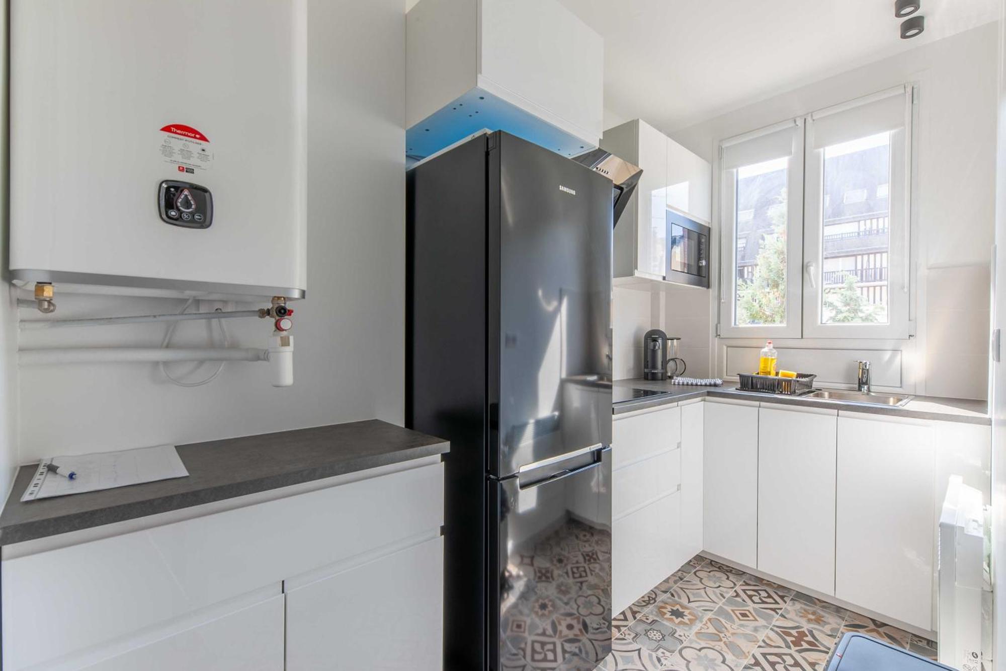Studio Sleeps 4 With Terrace, 500M Place Morny 도빌 외부 사진